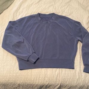 Lululemon Perfectly Oversized Cropped Crew *Softstreme
Water Drop size 4